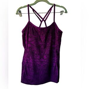 Athleta printed harmonious tank with built in bra women’s medium. Grape color